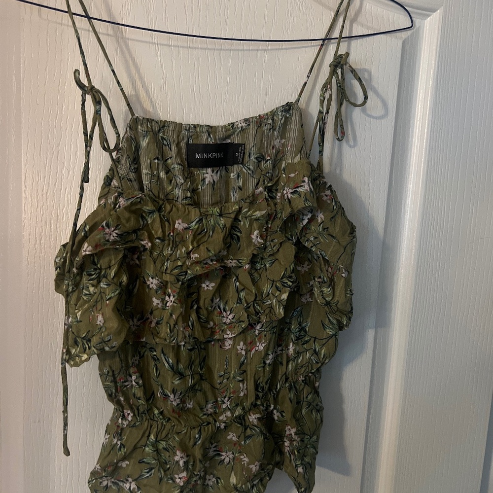 Cropped ruffled floral blouse